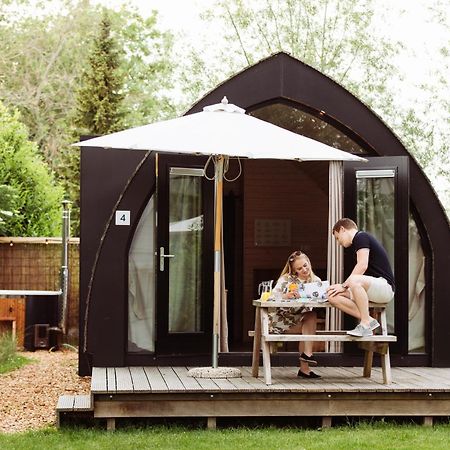 Pod Huisje Met Hottub Dokkum Kültér fotó