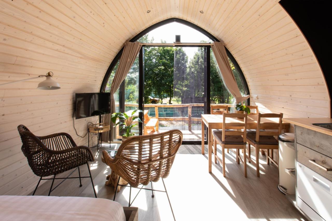Pod Huisje Met Hottub Dokkum Kültér fotó