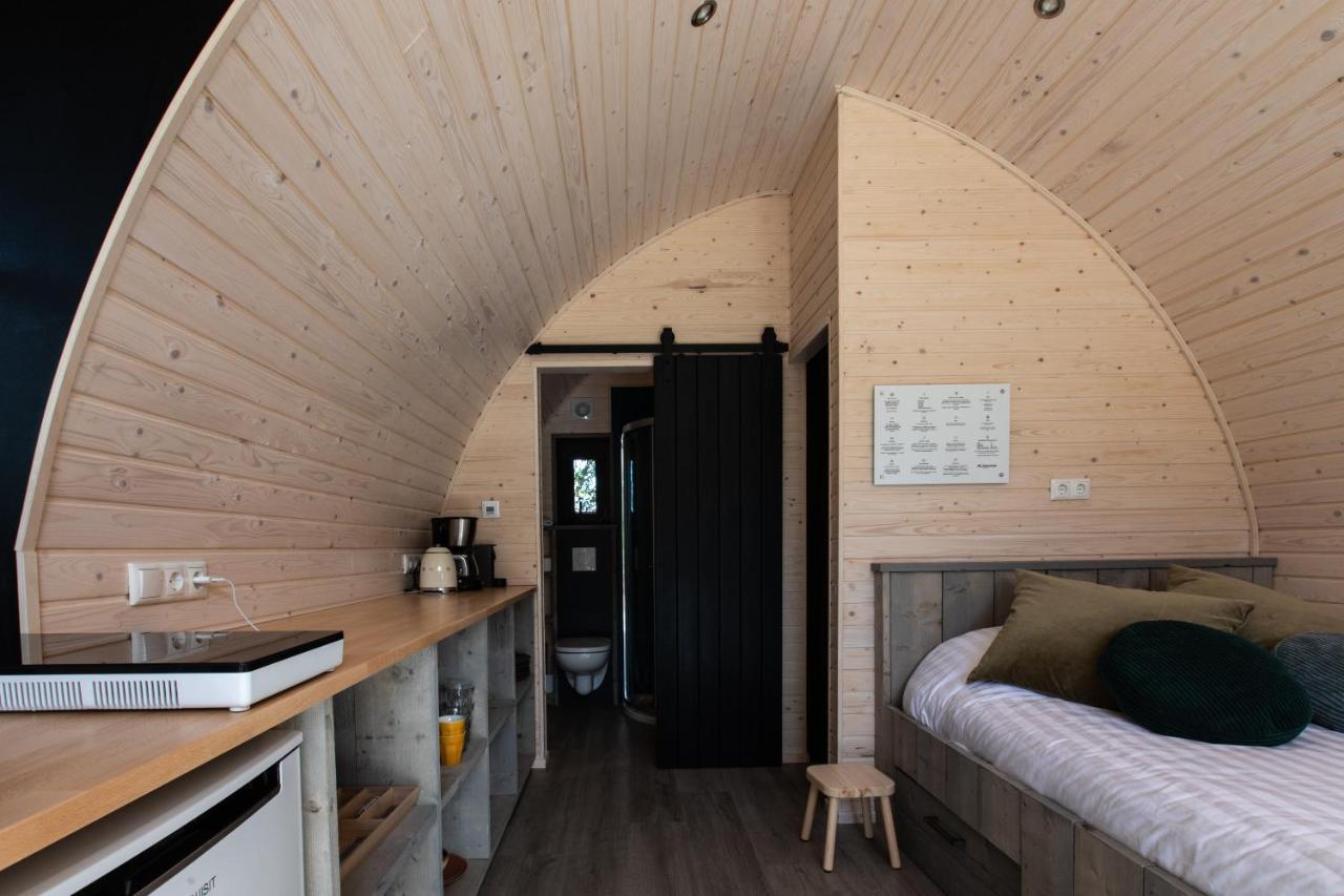 Pod Huisje Met Hottub Dokkum Kültér fotó