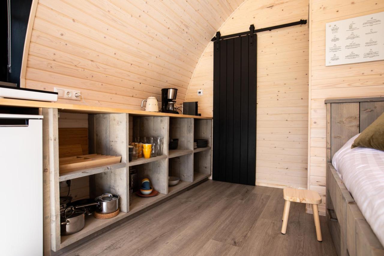 Pod Huisje Met Hottub Dokkum Kültér fotó