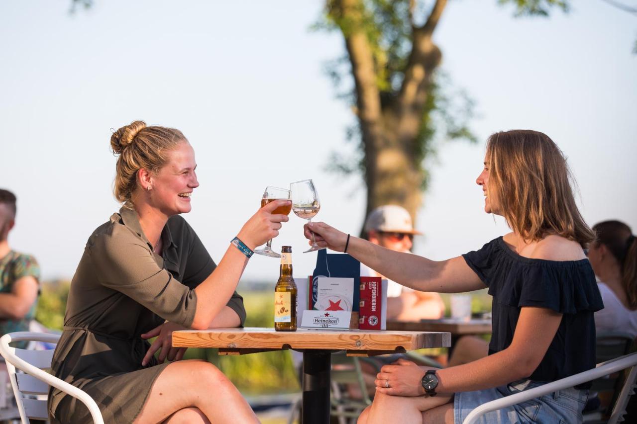 Pod Huisje Met Hottub Dokkum Kültér fotó