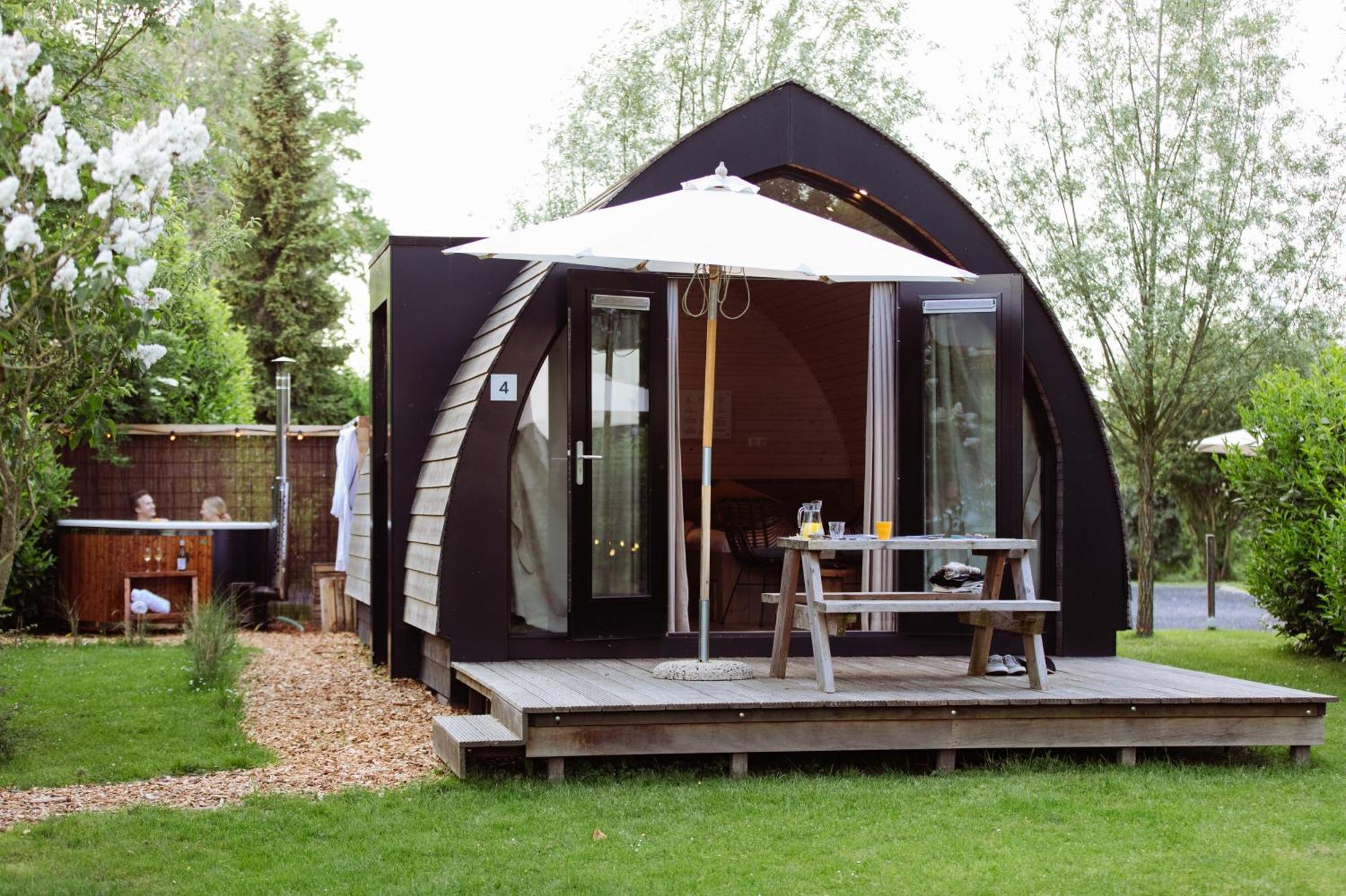 Pod Huisje Met Hottub Dokkum Kültér fotó
